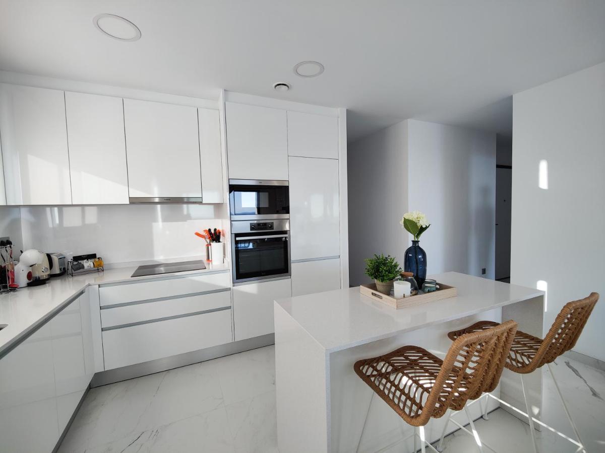 Sunset Cliffs Sea & Sky Apartments Бенідорм Екстер'єр фото