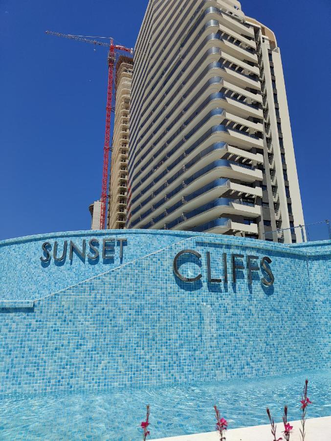 Sunset Cliffs Sea & Sky Apartments Бенідорм Екстер'єр фото