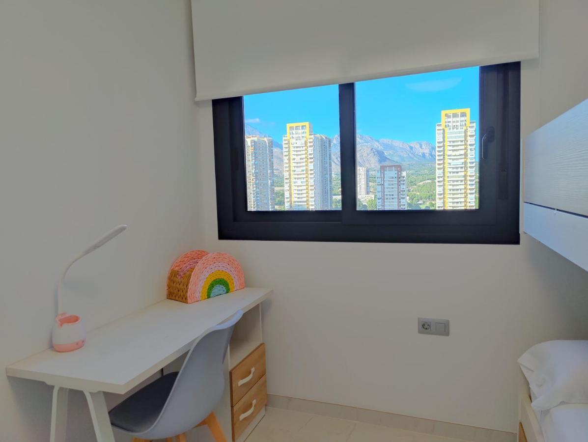 Sunset Cliffs Sea & Sky Apartments Бенідорм Екстер'єр фото
