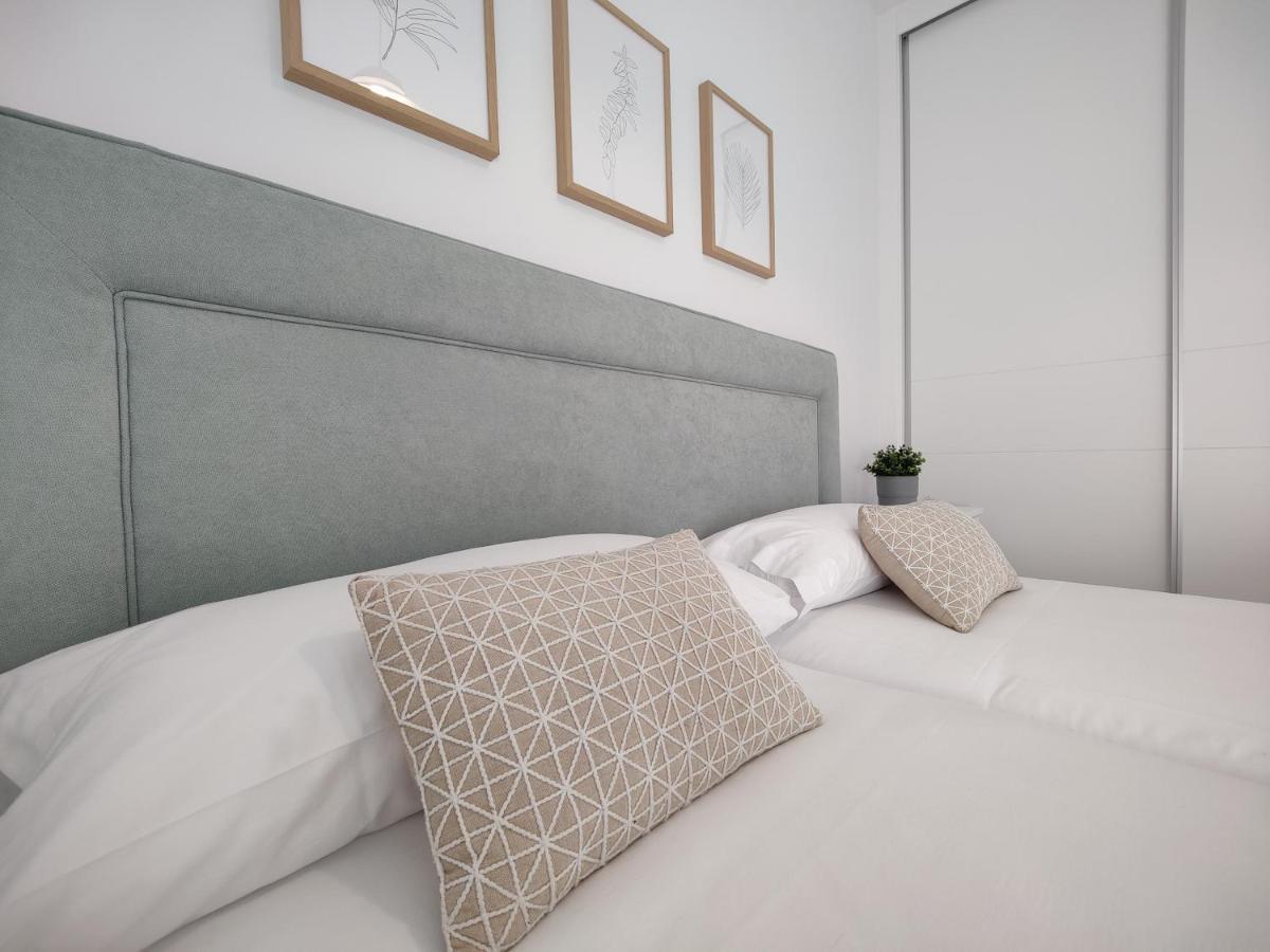 Sunset Cliffs Sea & Sky Apartments Бенідорм Екстер'єр фото